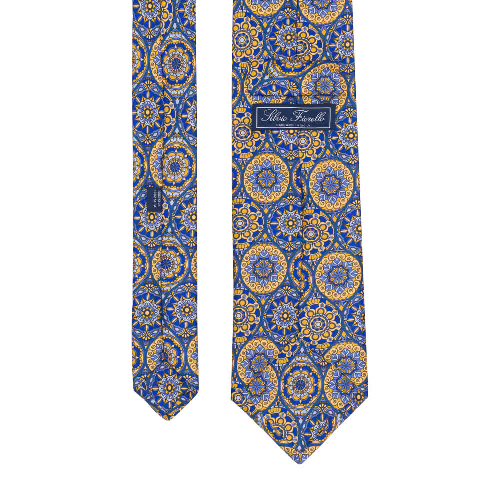 Blue and Yellow Chartres Cathedral Duchesse Silk Tie – Silvio Fiorello